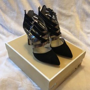 NIB Michael Michael Kors black heels